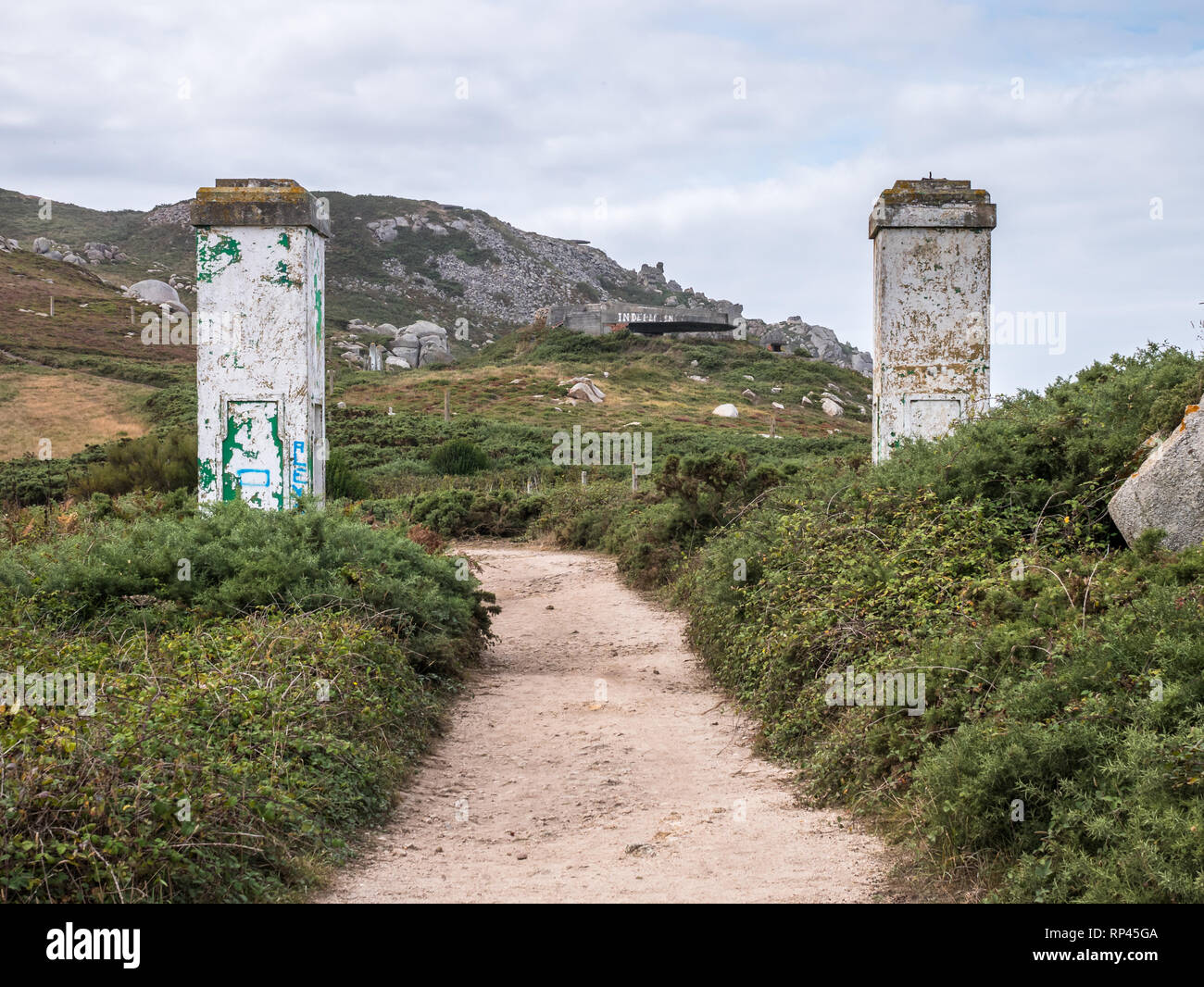 Ruines d'une batterie de défense abandonnés l'armée espagnole au cap avant, côte Atlantique, Ferrol, La Corogne, Espagne Banque D'Images
