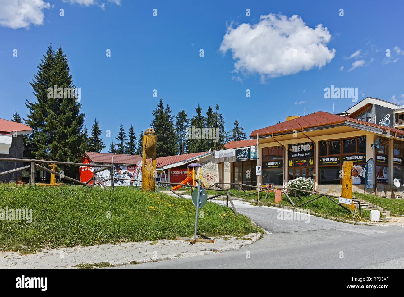 PAMPOROVO, BULGARIE - le 14 août 2018 : vue d'été de la station de ski Pamporovo aux Rhodope, Région de Smolyan, Bulgarie Banque D'Images