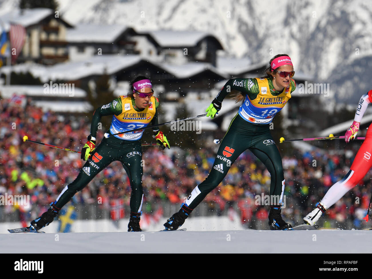 Seefeld, Autriche. Feb 21, 2019. Championnat du monde de ski nordique, de ski de fond - sprint libre, mesdames, de races, de décisions 1/4 de finale : (l-r) Sofie Krehl de Allemagne et Laura Gimmler de Allemagne en action. Credit : Hendrik Schmidt/dpa-Zentralbild/dpa/Alamy Live News Banque D'Images