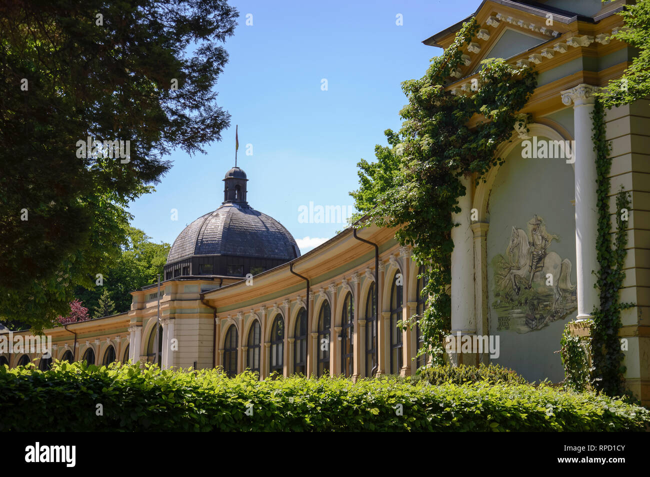 Wandelhalle, im Kurpark de Bad Harzburg, Harz, Niedersachsen, Deutschland Banque D'Images Wandelhalle, im Kurpark de Bad Harzburg, Harz, Niedersachsen, Deutschland Banque D'Images