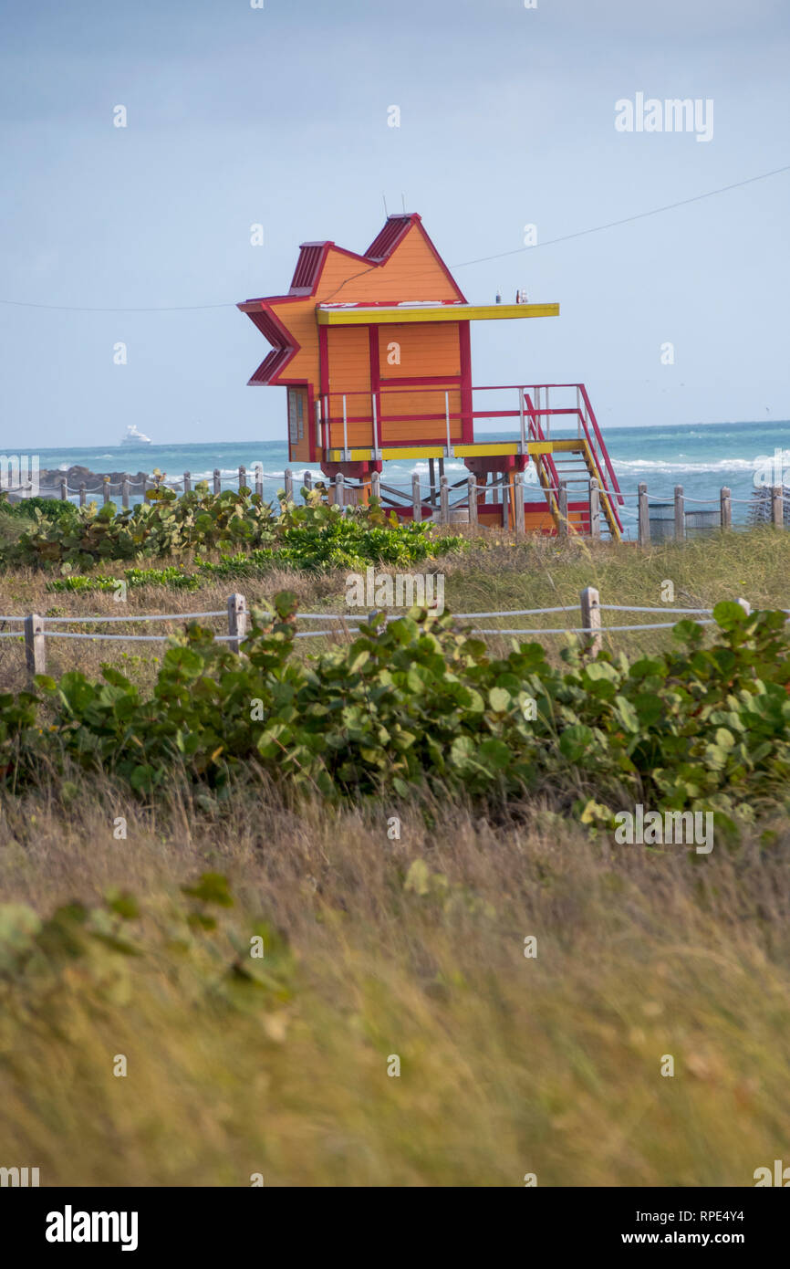 Lifeguard station sur plage à Miami, Floride, USA Banque D'Images