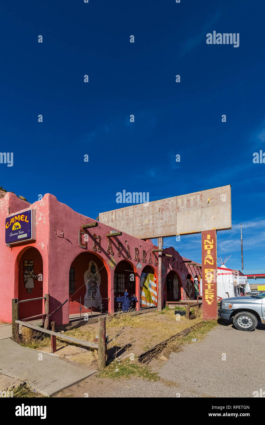 Chaparral Trading Post le long de la bande de postes de traite et des boutiques de souvenirs dans Lupton le long de l'historique Route 66, Arizona, USA [pas de biens disponibles ; Banque D'Images