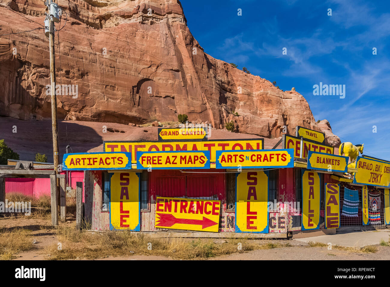 Chef Yellowhorse Trading Post le long de la bande de postes de traite et des boutiques de souvenirs dans Lupton le long de l'historique Route 66, Arizona, USA [pas de biens relea Banque D'Images
