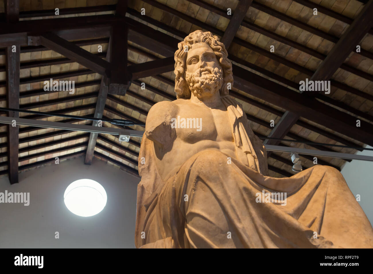 ROME - statue de Zeus dans le petit musée de la Villa Quintili le long de la Via Appia. Banque D'Images