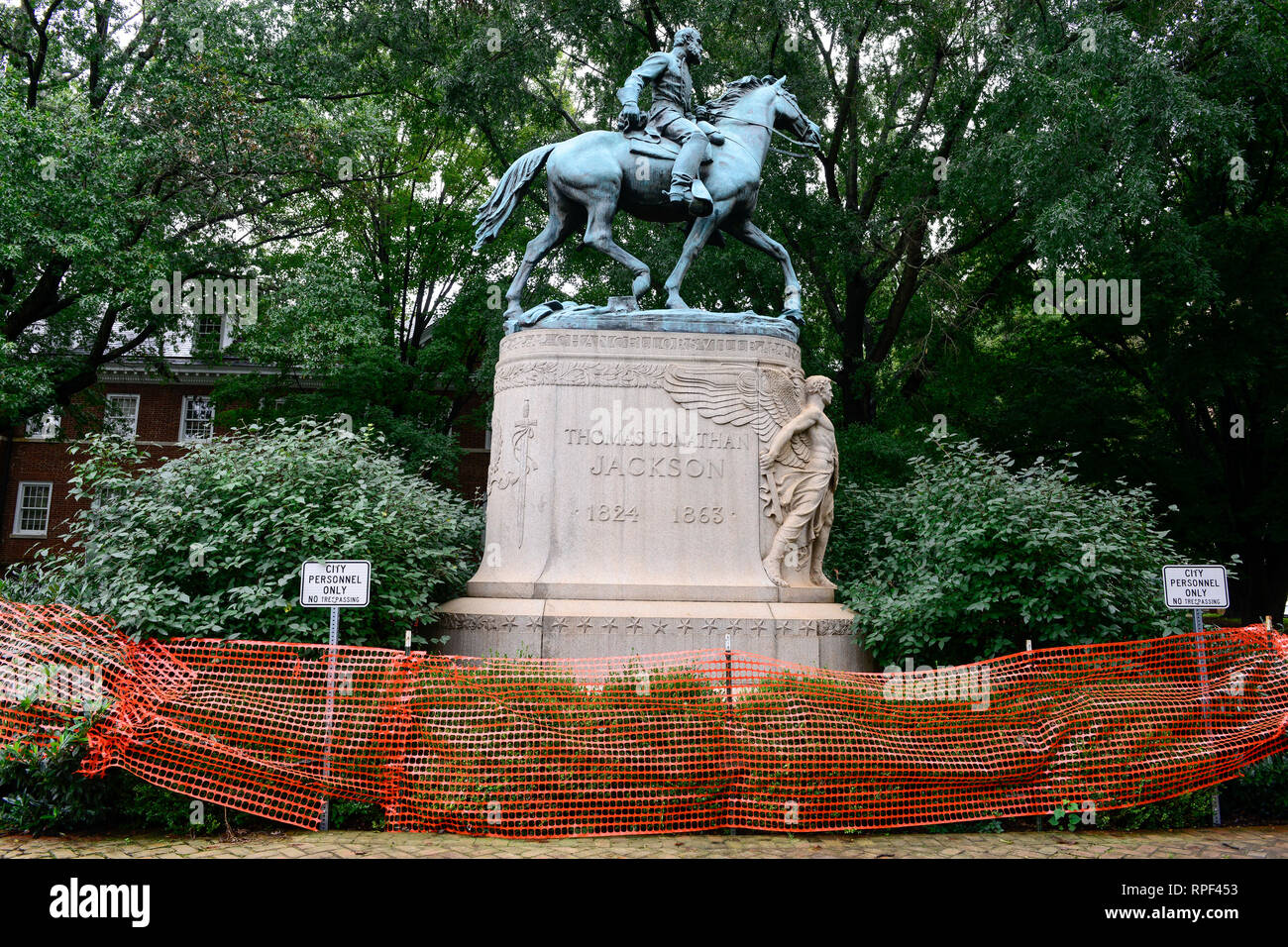 USA, Virginie, Charlottesville, controversé pour Thomas Jonathan Jackson Memorial 1824-1863, lieutenant général de l'armée confédérée, commandant du second Corps, Armée de Virginie du Nord Banque D'Images