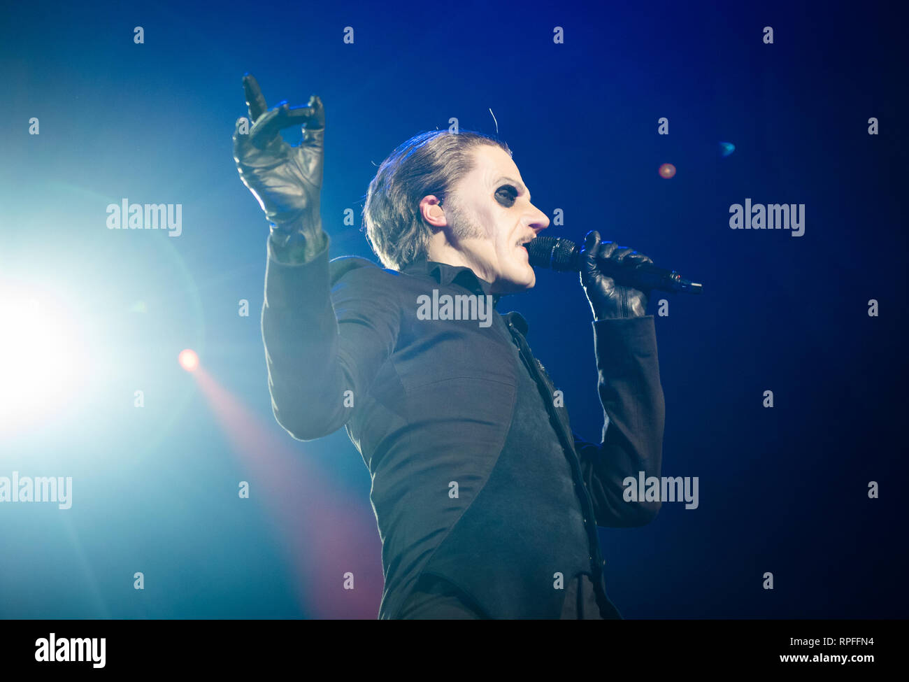 Norvège, Oslo - le 21 février 2019. Le groupe de doom metal suédois Ghost effectue un concert live à Oslo Spektrum d'Oslo. Ici le chanteur Tobias Forge alias Cardinal Copia est vu sur scène. (Photo crédit : Gonzales Photo - Jan-Erik Eriksen). Gonzales : Crédit Photo/Alamy Live News Banque D'Images