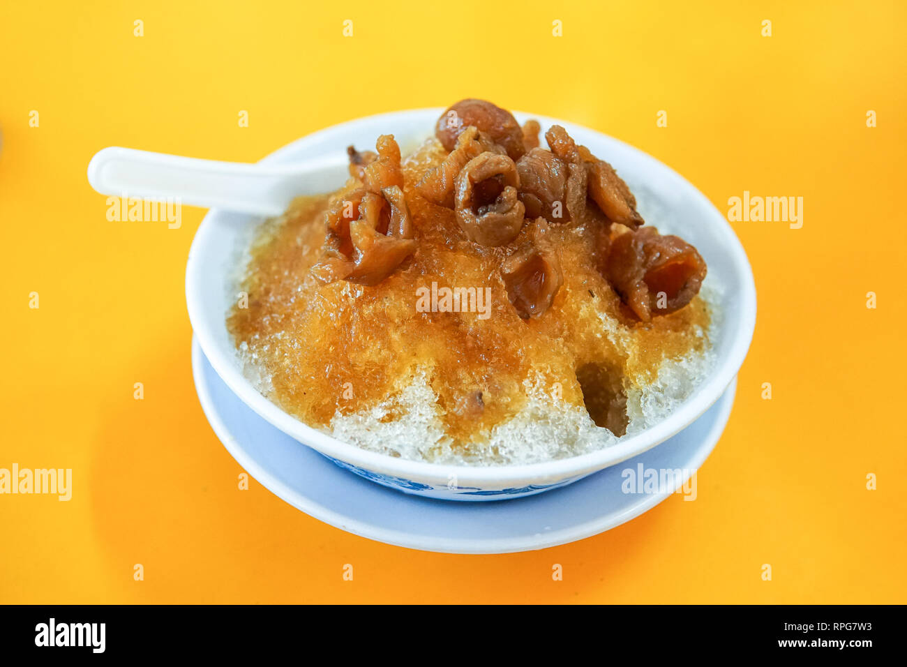 Longane Séché des fruits sur glace rasage, un célèbre dessert de la Malaisie. -Droit Banque D'Images