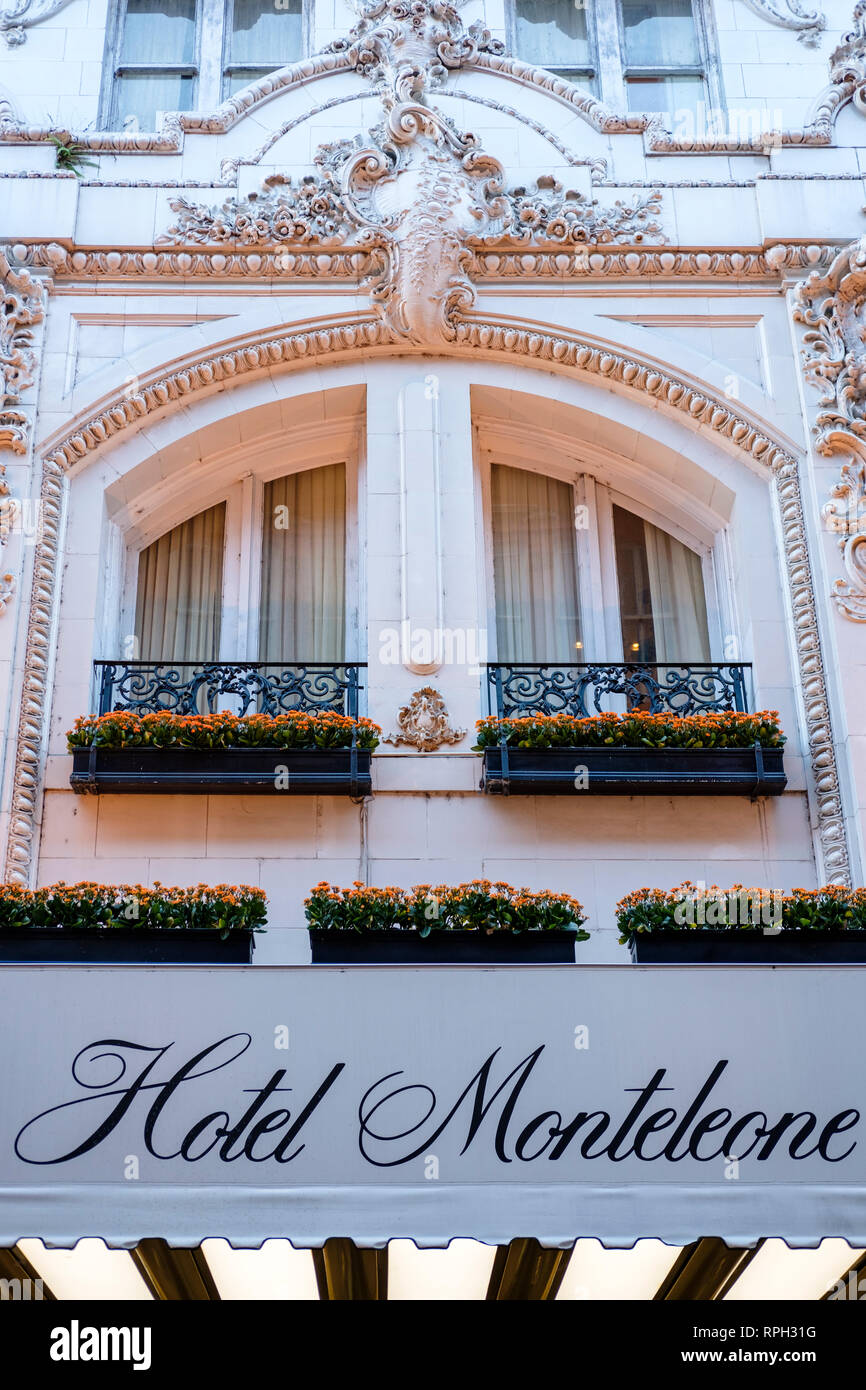 Façade de l'hôtel Monteleone, monument historique, de style architectural Beaux-Arts, New Orleans French Quarter, New Orleans, USA Banque D'Images