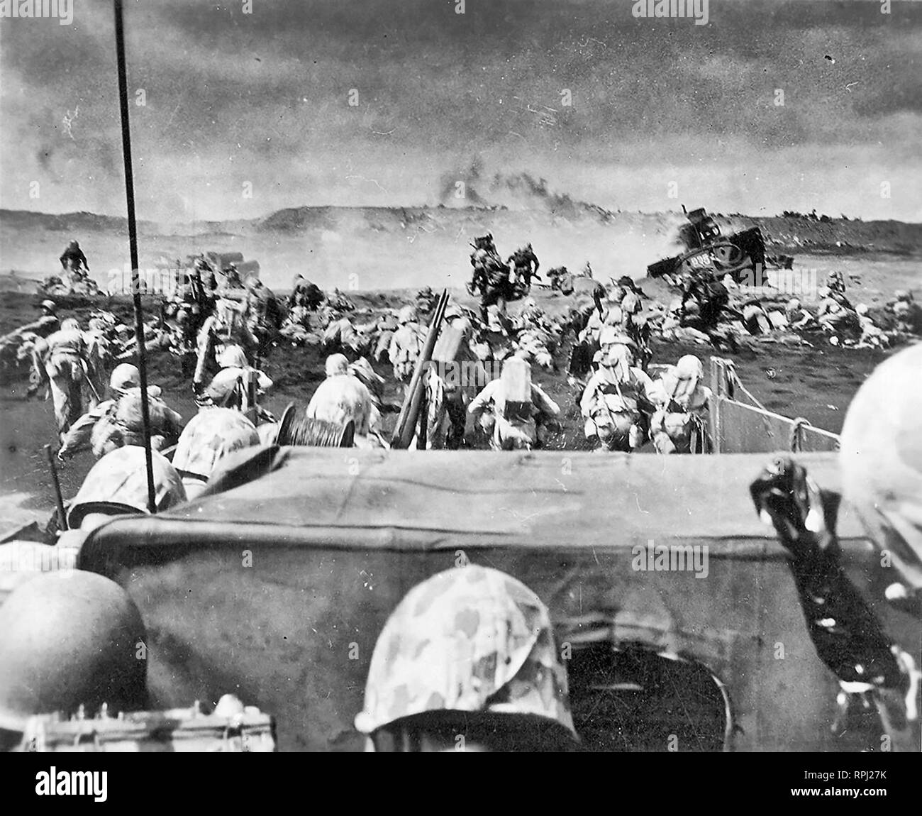 Assaut amphibie sur Iwo Jima Banque D'Images