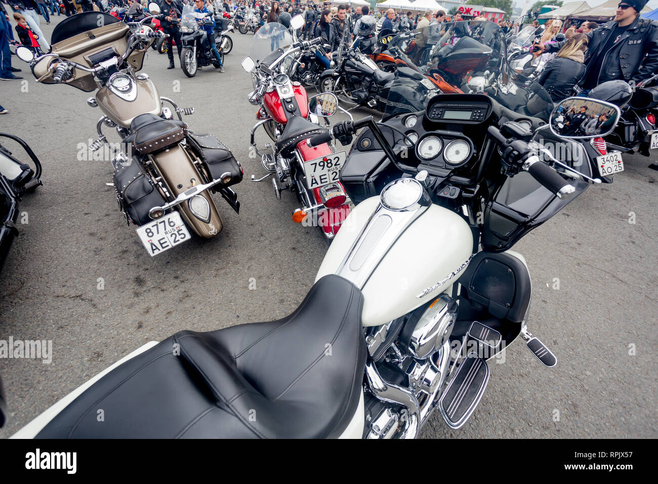 La Russie, Vladivostok, 10/06/2018. Voir au volant de motos Harley-Davidson  (moto). Classic bikes, mode de vie actif, que hobby moto Photo Stock - Alamy