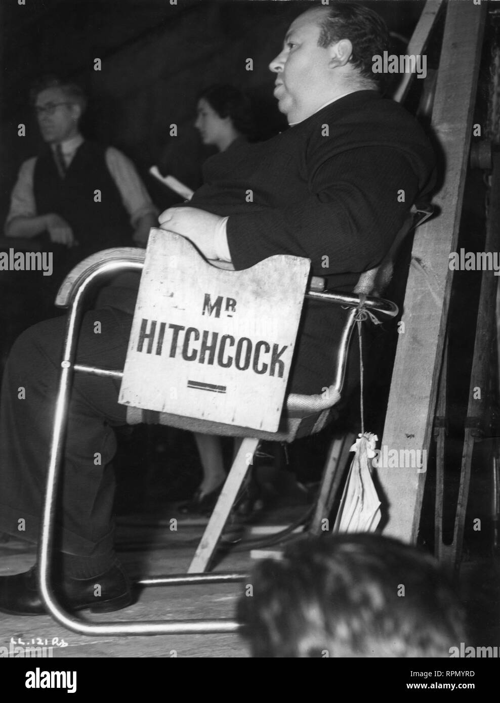 La dame disparaît 1938 Alfred Hitchcock sur le tournage du film La Fille de script Gainsborough Pictures studio Banque D'Images