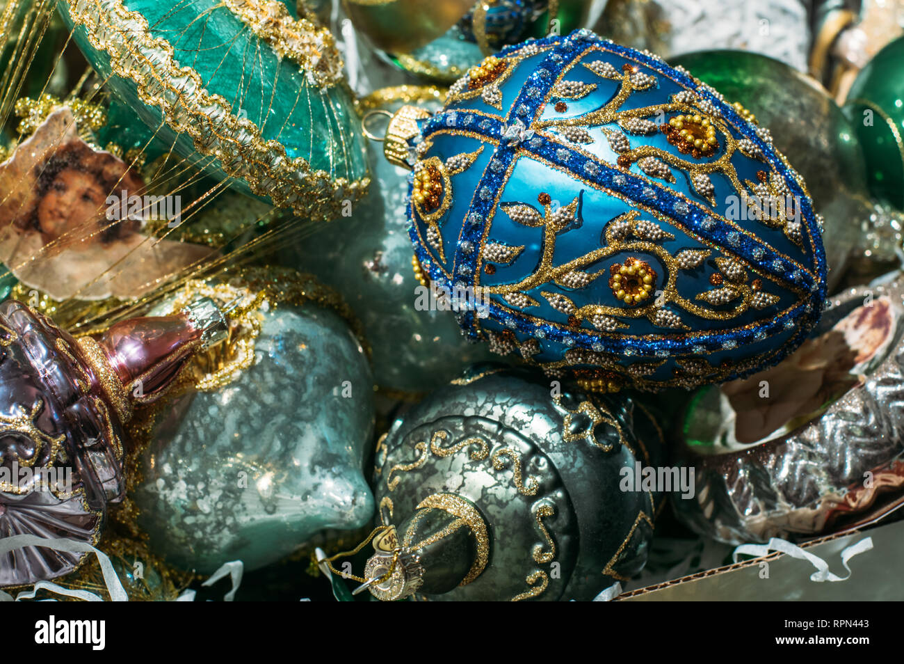 Décorations de Noël, des oeufs Fabergé bleu Banque D'Images