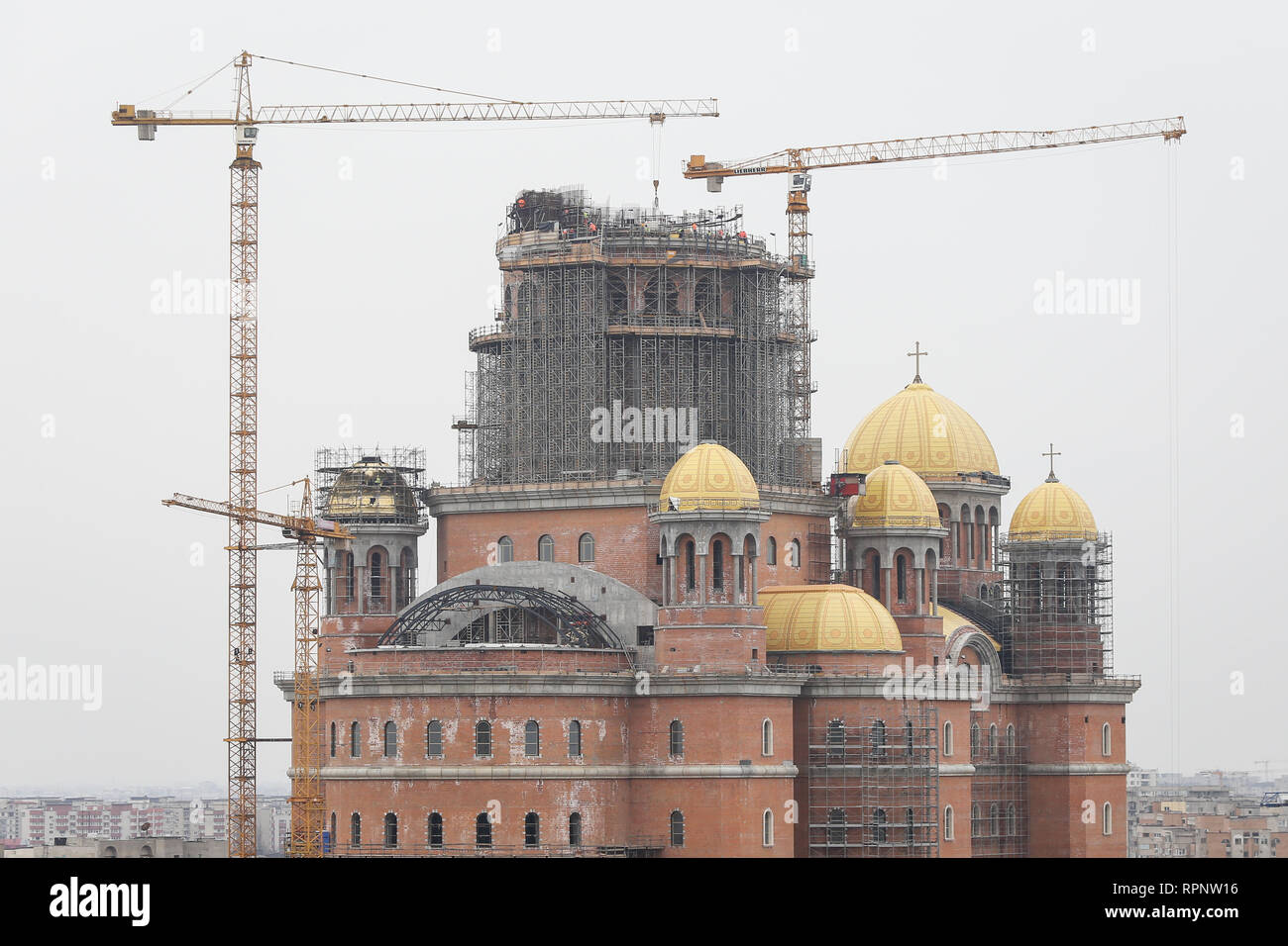 Bucarest, Roumanie - 22 Février 2019 : Construction site de "Catedrala Mantuirii Neamului" (Salut), un cathédrale orthodoxe chrétienne cath Banque D'Images