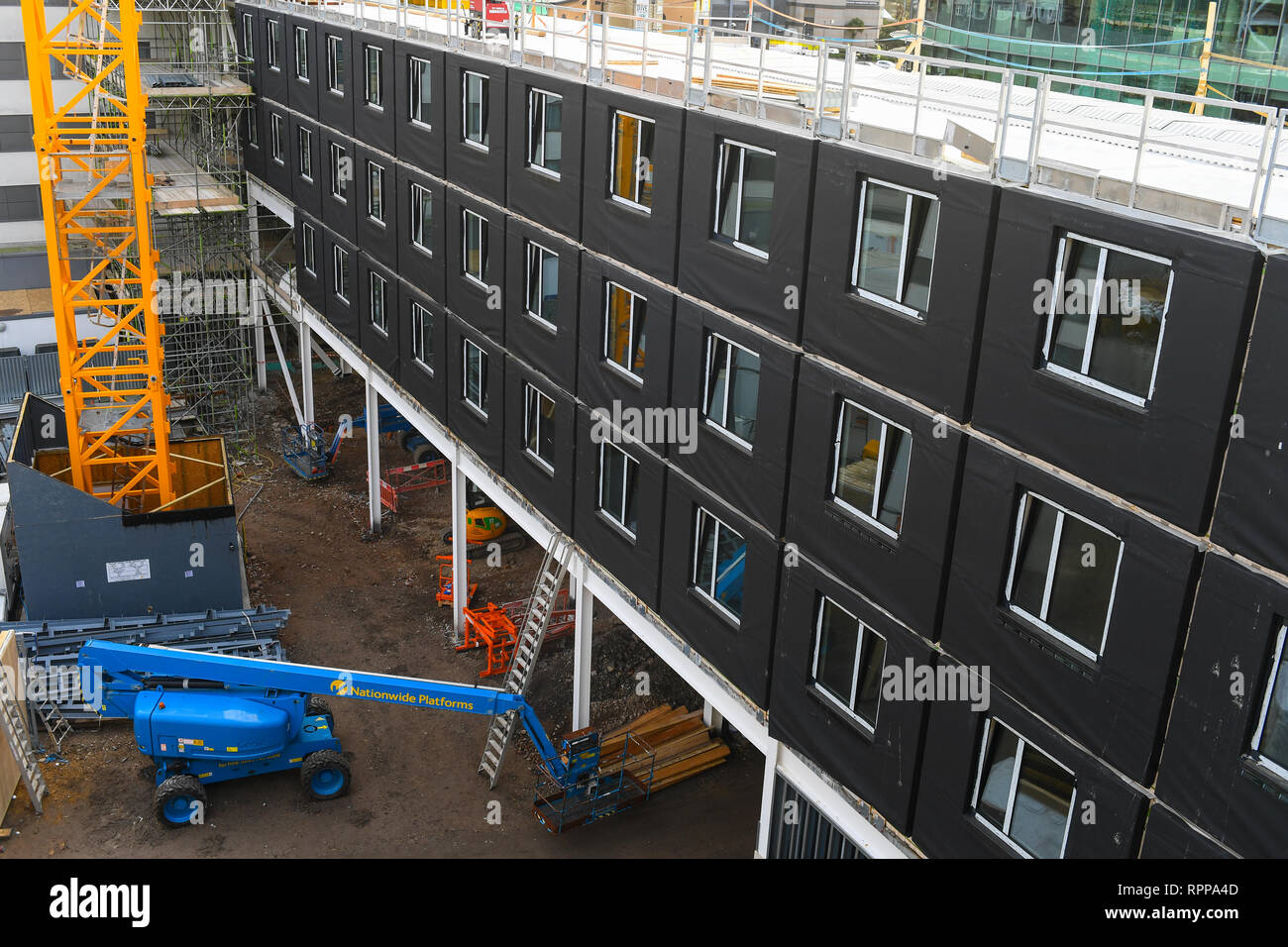 Construction de nouveaux Moxy hotel situé dans Southampton UK VIA CLT gousses modulaire construit hors site. Banque D'Images Construction de nouveaux Moxy hotel situé dans Southampton UK VIA CLT gousses modulaire construit hors site. Banque D'Images