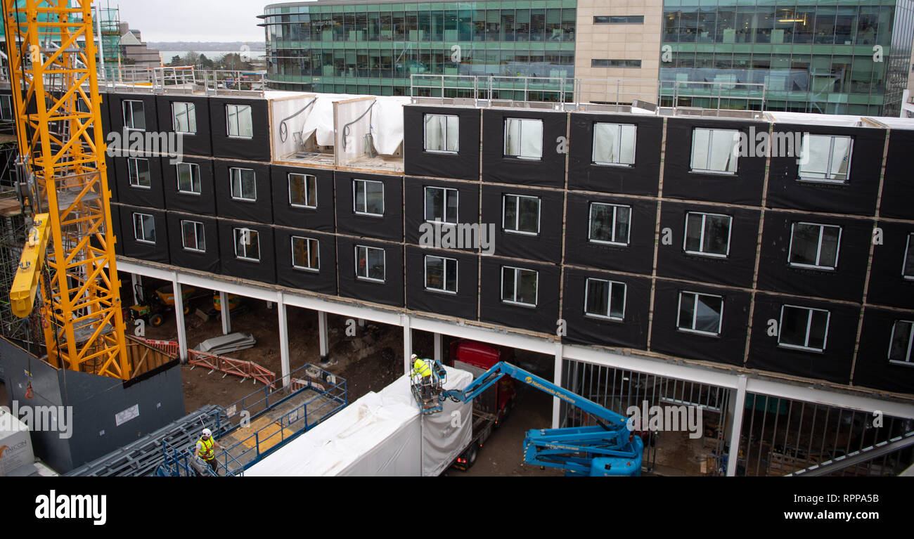 Construction de nouveaux Moxy hotel situé dans Southampton UK VIA CLT gousses modulaire construit hors site. Banque D'Images Construction de nouveaux Moxy hotel situé dans Southampton UK VIA CLT gousses modulaire construit hors site. Banque D'Images