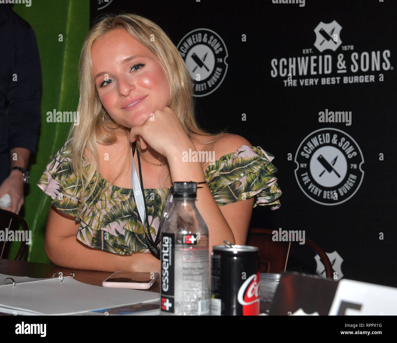 Beavh de Miami, Floride, USA. 22 févr. 2019. Atmosphère à la South Beach Wine & Food Festiva BURGER BASH le 22 février 2019 à Miami Beach, Floride. Personnes : Atmosphère tempêtes Crédit : Media Group/Alamy Live News Banque D'Images