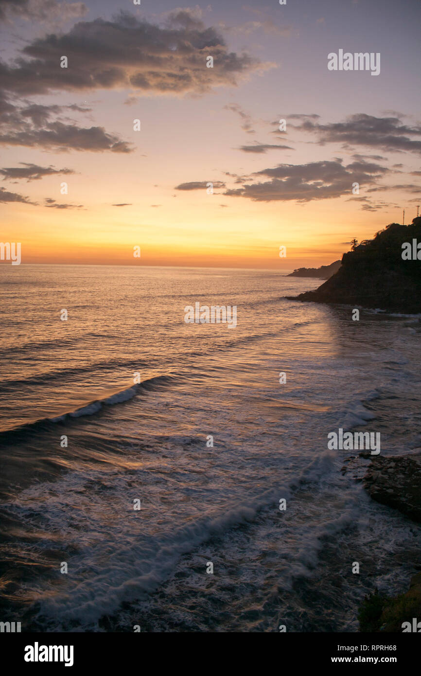 Coucher du soleil à La Libertad, El Salvador Banque D'Images