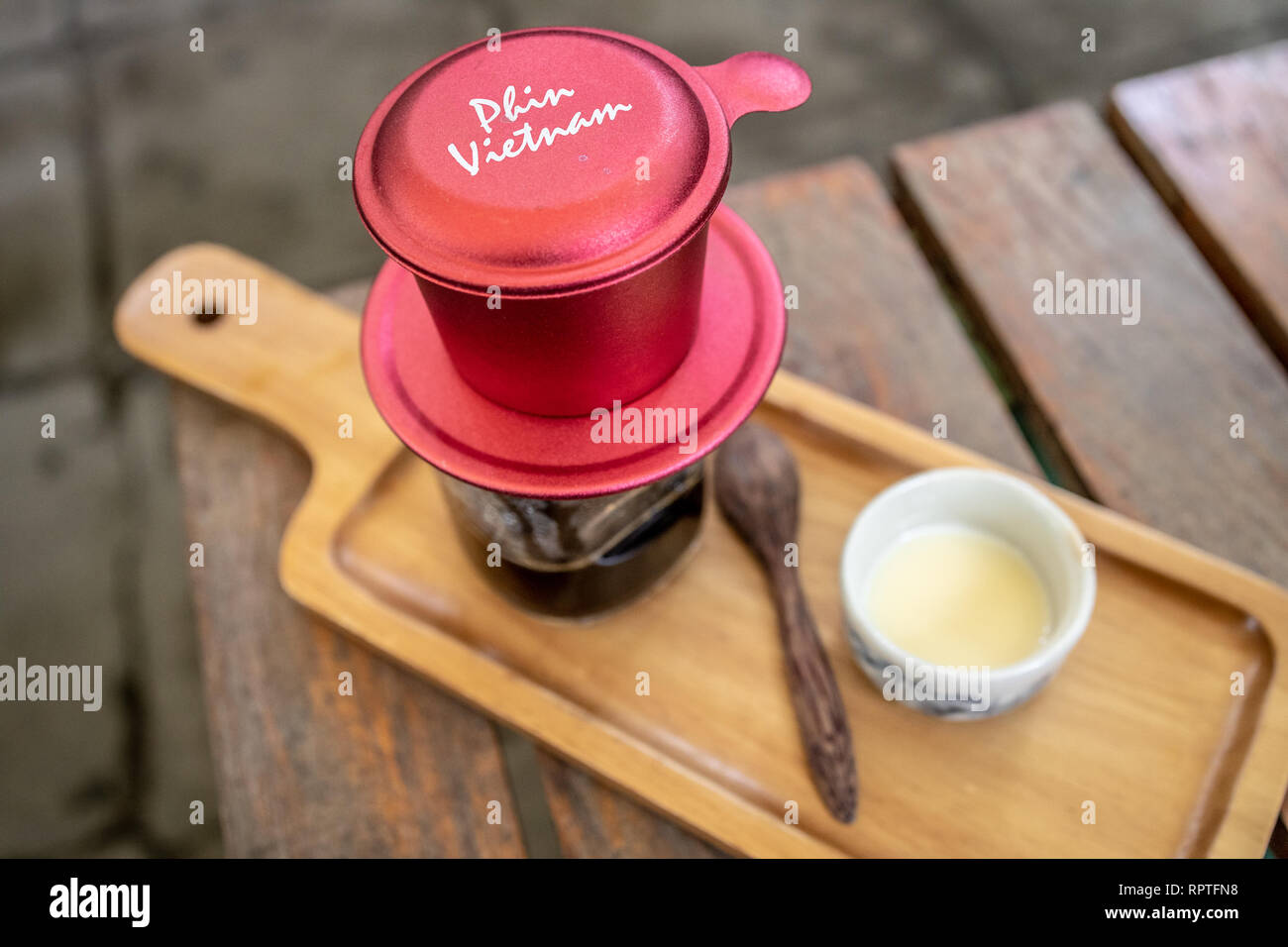Café traditionnel vietnamien à Phin, café, Viêt Nam Banque D'Images