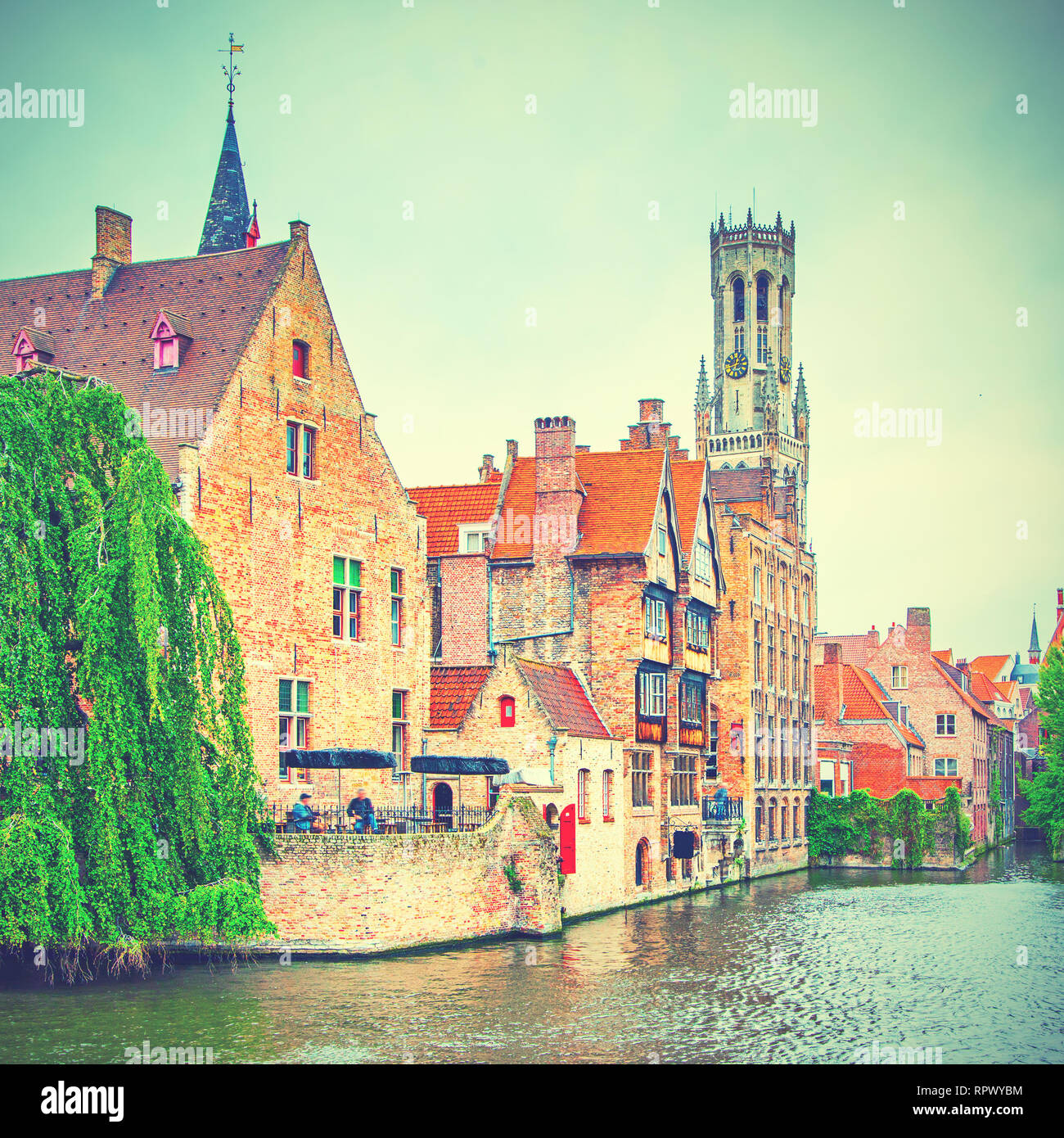 Quai du Rosaire (Rozenhoedkaai) à Bruges, Belgique. Vintage styole tonique Banque D'Images