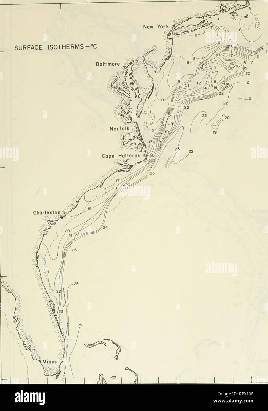 . Les thermomètre à rayonnement des mesures à partir de Cape Cod, Massachusetts à Miami, Floride, juillet 1970-juin 1976. La température de l'océan -- Côte Atlantique (U. S. ). Les isothermes de surface-"C Baltimore. lOOfms 40"N Figure 47. 80°W 75" surface graphique mensuel isotherme, 22-24, 26 avril 1974 35" 30' de TCW 25"N 51. Veuillez noter que ces images sont extraites de la page numérisée des images qui peuvent avoir été retouchées numériquement pour plus de lisibilité - coloration et l'aspect de ces illustrations ne peut pas parfaitement ressembler à l'œuvre originale.. Deaver, J. W ; Reed, J. C. Washington, D. C. : United States Coast Le Guar Banque D'Images