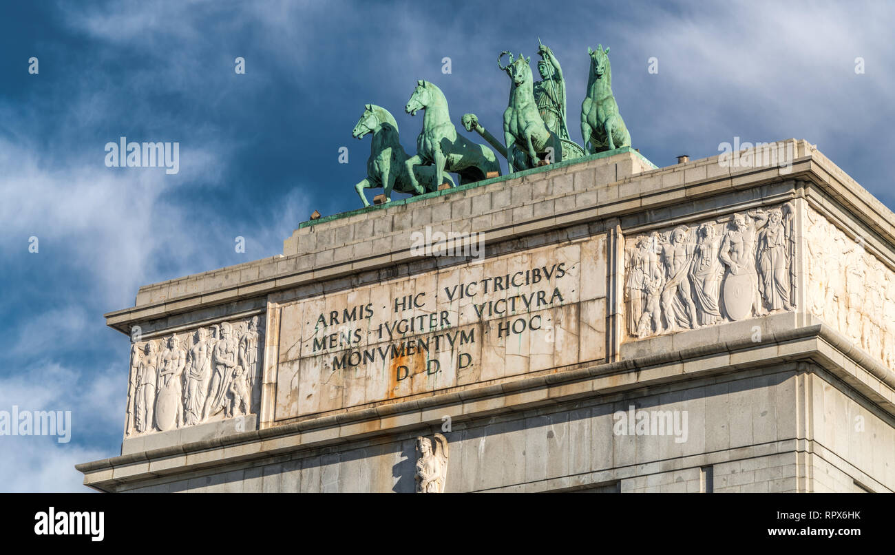 Arco de la Victoria Triumphal Arch in Moncloa de Madrid, Espagne. Commémoration de la victoire 1936 de Bando Nacional troupes contre républicains en Banque D'Images