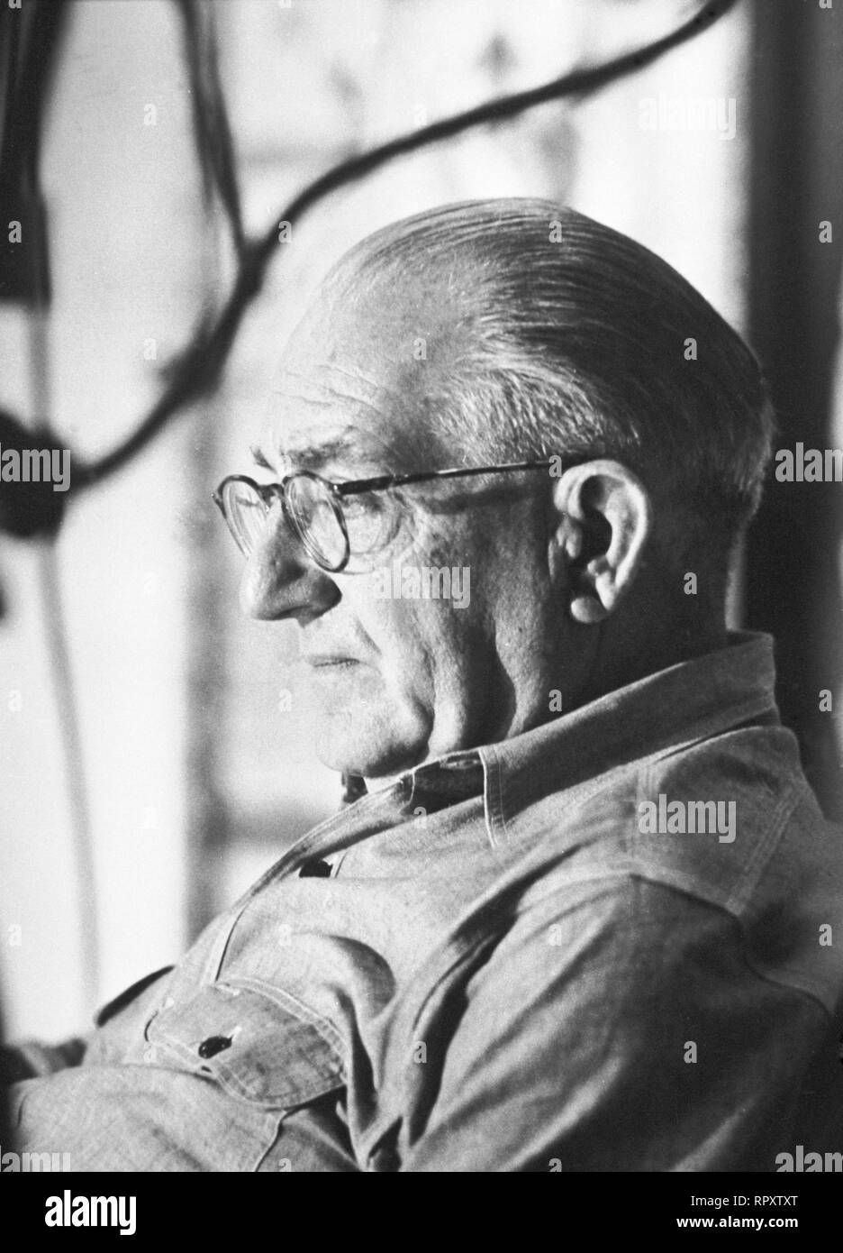 Réalisateur Fritz Lang während der Dreharbeiten Indische Grabmal zu 'Das' (1959). BH241904 kpa/Grimm Banque D'Images