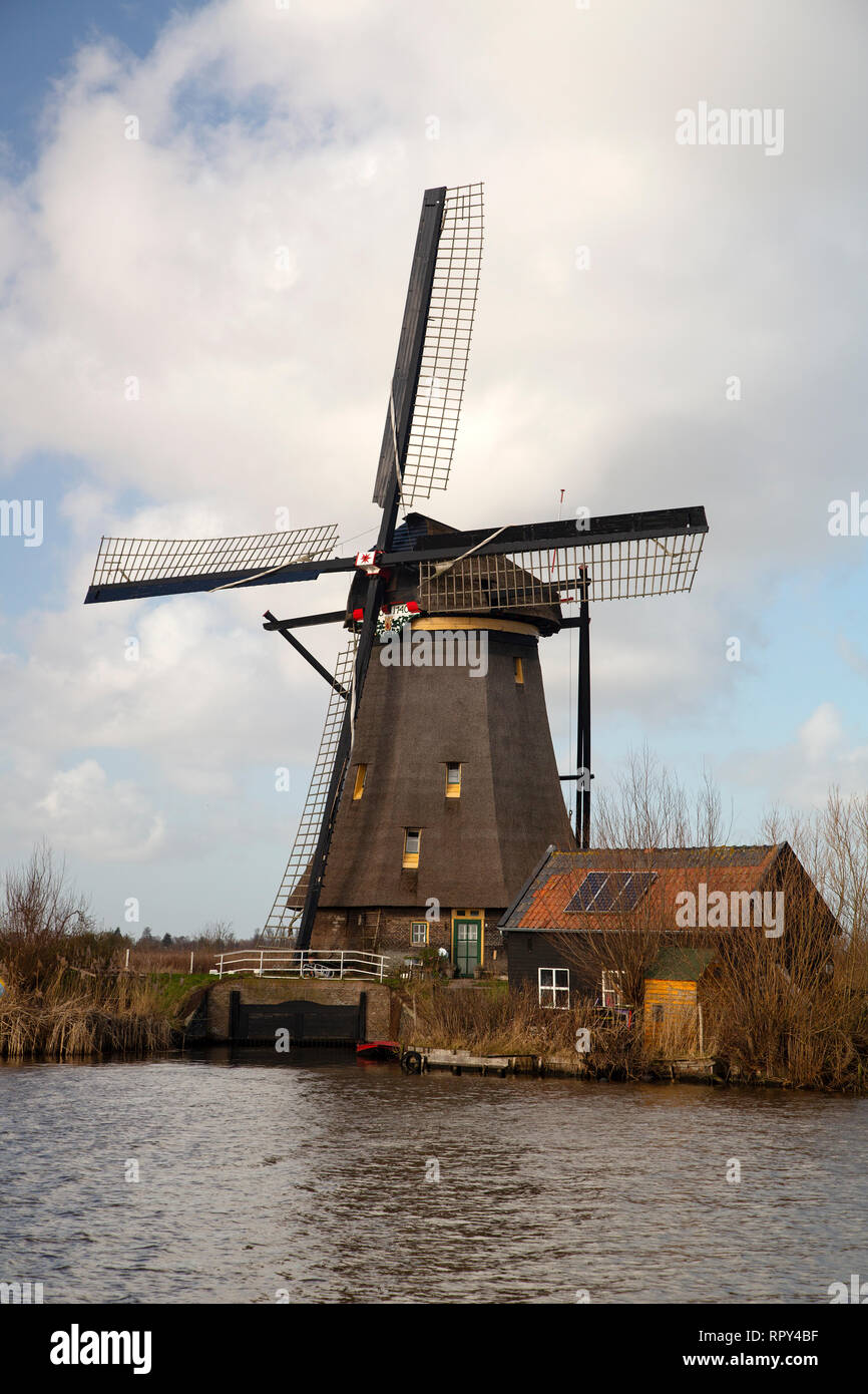 Moulin de site du patrimoine mondial de l'UNESCO Kinderdijk, Hollande méridionale, Pays-Bas Banque D'Images