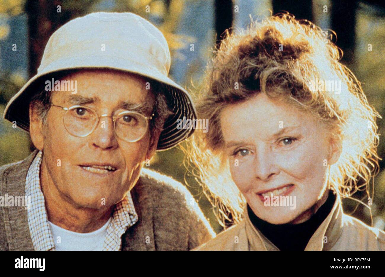 FONDA, Hepburn, ON GOLDEN POND, 1981 Banque D'Images