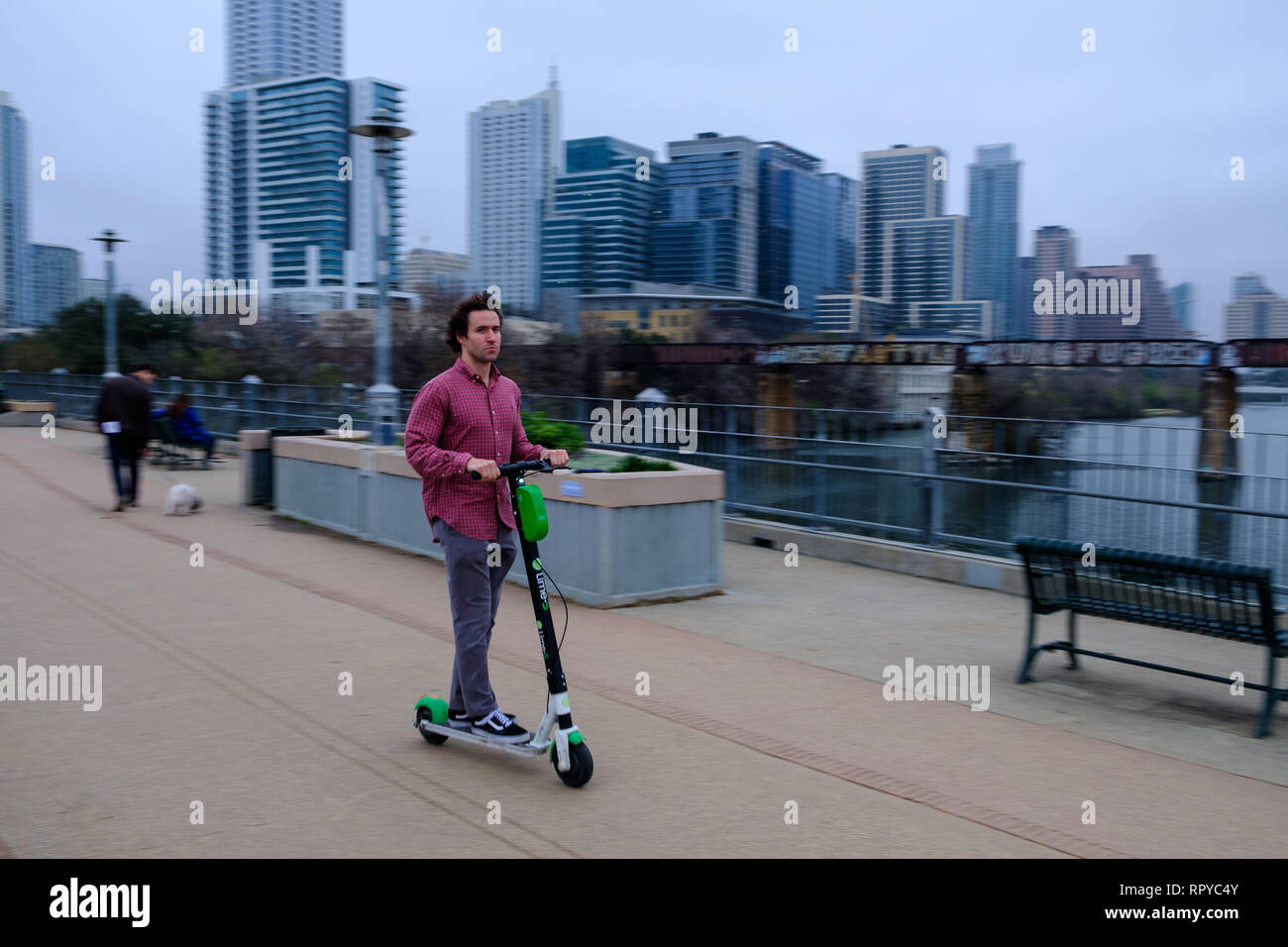 Rider scooter loué à Austin, TX USA Banque D'Images