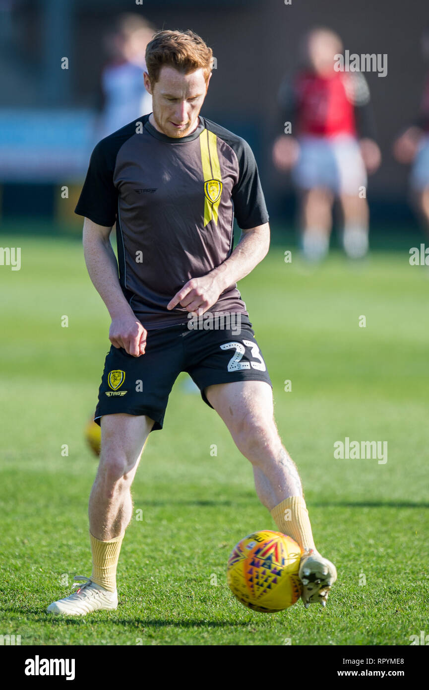 Burton upon Trent, Royaume-Uni. Feb 23, 2019. Stephen Quinn de Burton Albion l'échauffement avant l'EFL Sky Bet League 1 match entre Burton Albion et Fleetwood Town au stade de Pirelli, Burton upon Trent, en Angleterre, le 23 février 2019. Photo par Matthieu Buchan. Usage éditorial uniquement, licence requise pour un usage commercial. Aucune utilisation de pari, de jeux ou d'un seul club/ligue/dvd publications. Credit : UK Sports Photos Ltd/Alamy Live News Banque D'Images