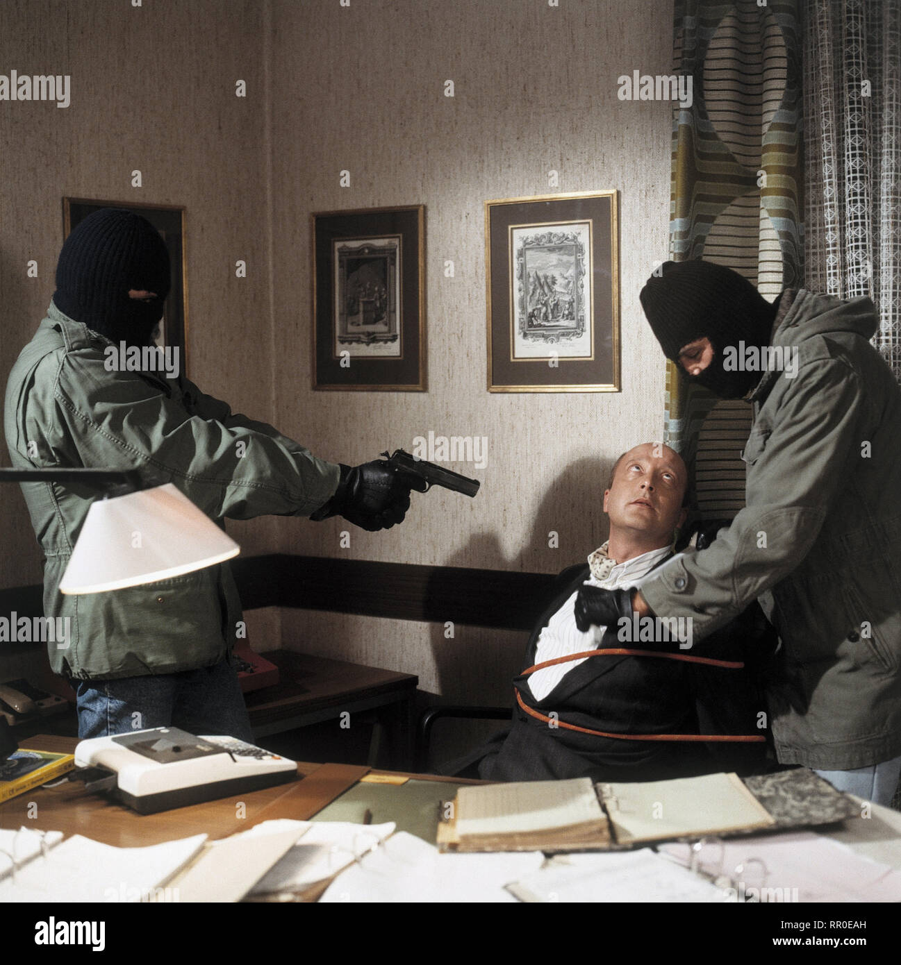 SOKO 5113 / Der Helfer / Kai Borsche / Voir mit : LAZLO KISH (IMRE), Reese (WOLF-DIETRICH BERG), (ALEXANDER ERTELT) - Folge : Der Helfer / Überschrift : SOKO 5113 Banque D'Images