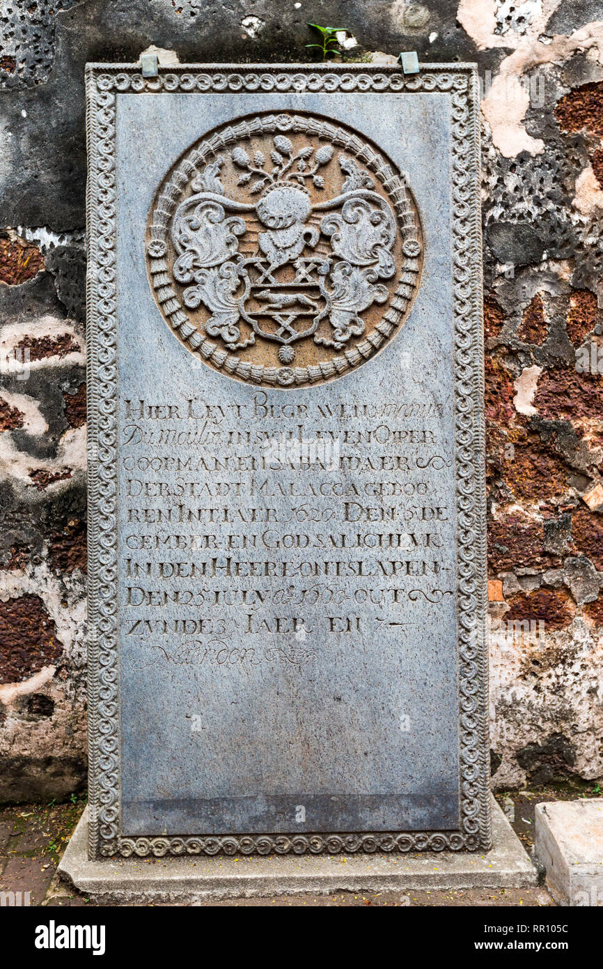 Tombstone néerlandais de St Paul's Church Cemetery, 17e siècle, Melaka, Malaisie. Banque D'Images