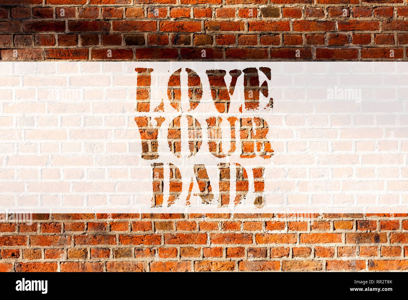 Texte de l'écriture l'écriture l'amour de votre père. Sens Concept ont de bons sentiments au sujet de vos émotions d'amour père Mur art comme motivation Graffiti Banque D'Images