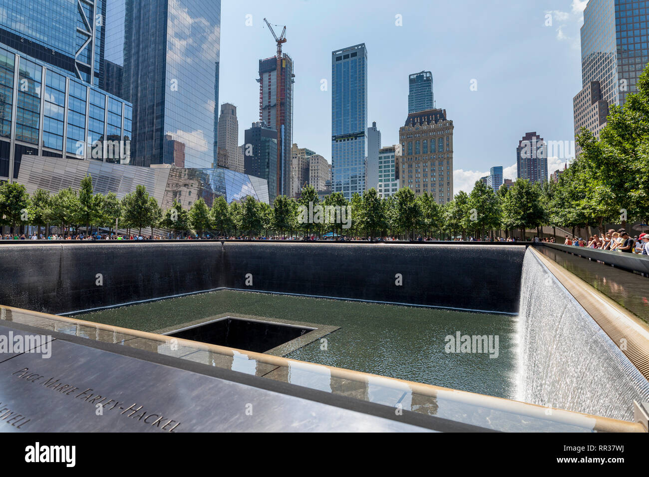 World Trade Center le 11 septembre, la piscine à débordement mémoire Amérique du Sud de Manhattan, New York, NY, USA Banque D'Images