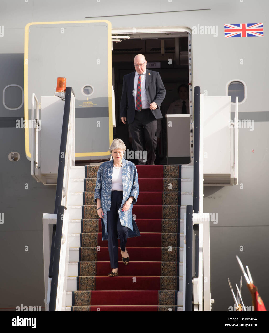 Premier ministre Theresa peut arrive à assister à l'UNION EUROPÉENNE-Ligue des États arabes sommet de Charm el-Cheikh, en Égypte. Banque D'Images
