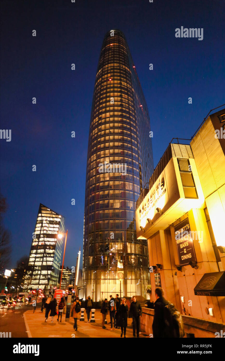 Doggets Coat & Badge Bar et 1 Blackriars road, gratte-ciel bâtiment, Southwark, London, England, UK Banque D'Images