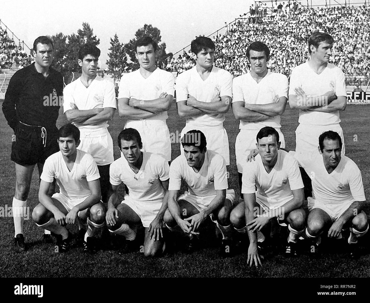 Taranto (Italie), Salinella Stadium, le 8 septembre 1968. Un line-up du Real Madrid C.F. a pris sur le terrain dans le match amical victorieux contre A.S. Taranto (4-0). Banque D'Images
