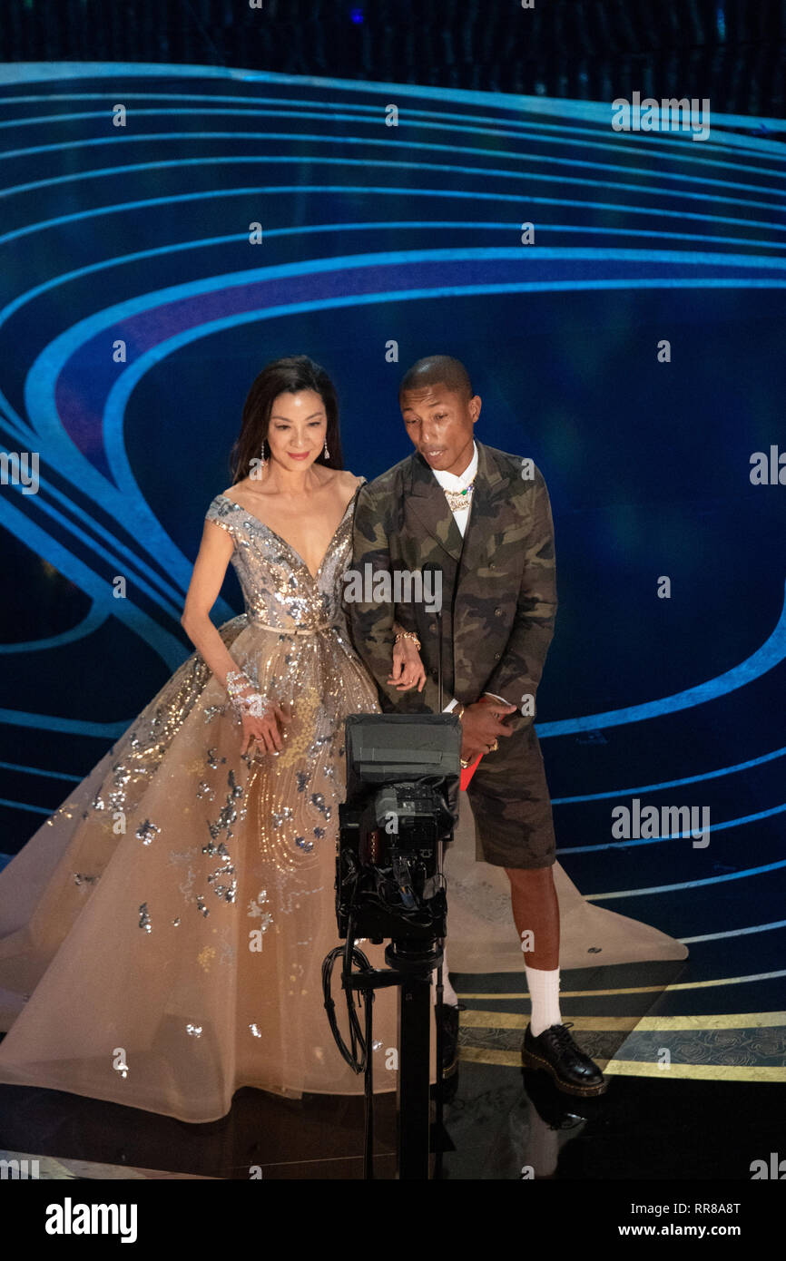 Michelle Yeoh et Pharrell Williams présente l'Oscar® du meilleur film d'animation pendant la diffusion de l'ABC en direct 91e Oscars® au Dolby® Theatre à Hollywood, CA le Dimanche, Février 24, 2019. Banque D'Images