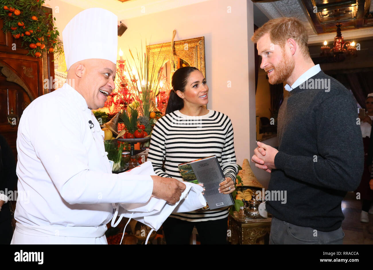 Le duc et la duchesse de Kent avec le Chef Moha Fedal lors d'une manifestation à l'Ecole de cuisine Villa des Ambassadeurs à Rabat sur le troisième jour de leur tournée du Maroc. Banque D'Images