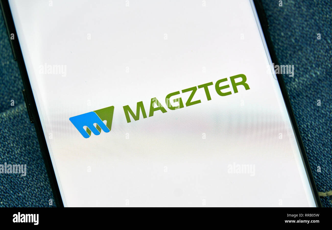 Montréal, Canada - le 23 décembre 2018 Magzter : Android app et logo sur l'écran Samsung s8. Magzter est une plate-forme plate-forme du magazine numérique avec vo Banque D'Images