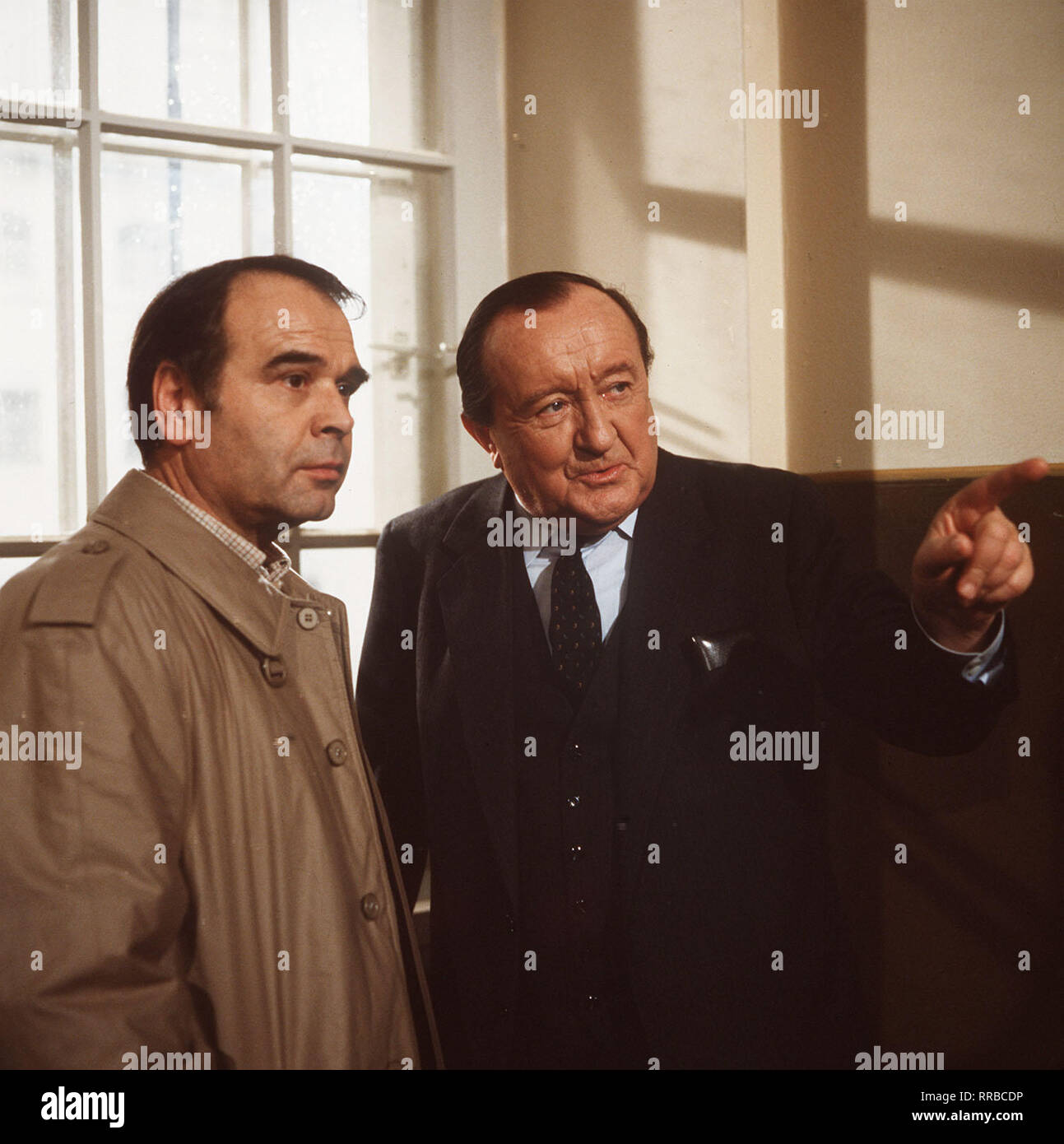 DER ALTE / Kahlschlag / ERWIN MARIAN (Slavko Lampic), Siegfried LOWITZ (Erwin Köster) / 29894 / , DFAZDFALT30 / Überschrift : DER ALTE Banque D'Images