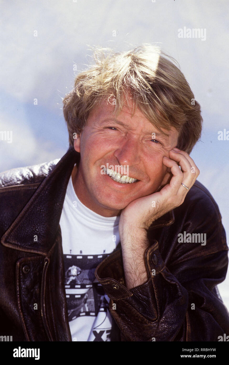 RTL bringt den Urlaub ins Wohnzimmer : Spannende Geschichten humorvolle, dans der faszinierenden Kulisse der beliebten Urlaubsinsel Mallorca. Im Mittelpunkt der Serie steht der und der Besitzer Radiomoderator stolze Finca sur "Feliz", Peter Ostermann. / Bild : Werner Schulze-ERDEL (Peter Ostermann) / , 03DFARTLGUT / Überschrift : Guten Morgen MALLORCA / Deutschland 1995 Banque D'Images