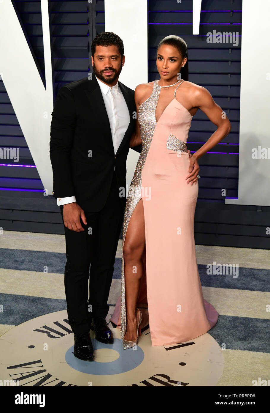 Russell Wilson et Ciara participant à la Vanity Fair Oscar Party organisée à l'Annenberg Center for the Performing Arts à Beverly Hills, Los Angeles, Californie, USA. Banque D'Images