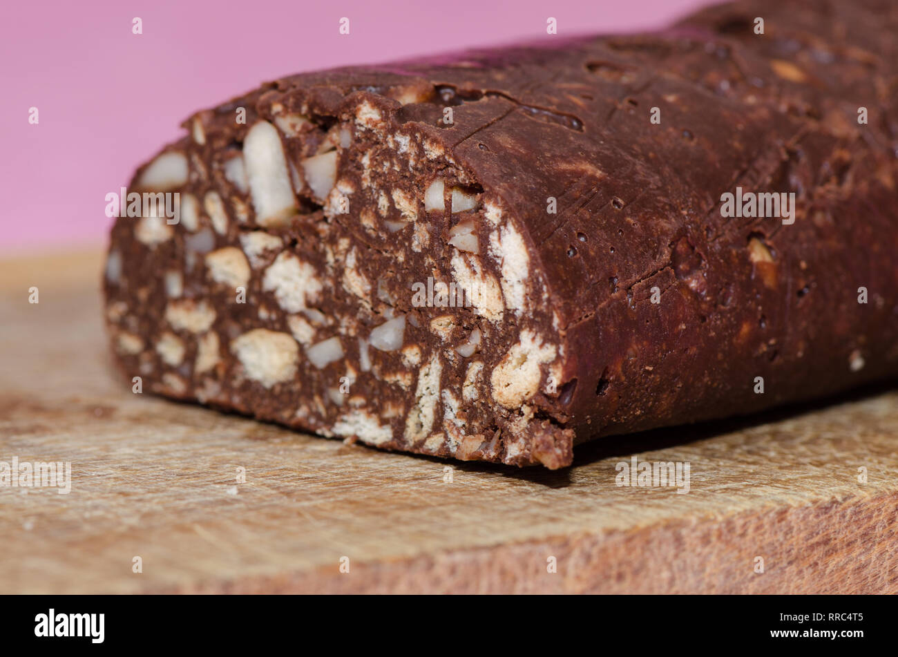 Salami Salami Au Chocolat Anglais Ou Gateau Mosaik Est Un Dessert Traditionnel Italien Photo Stock Alamy