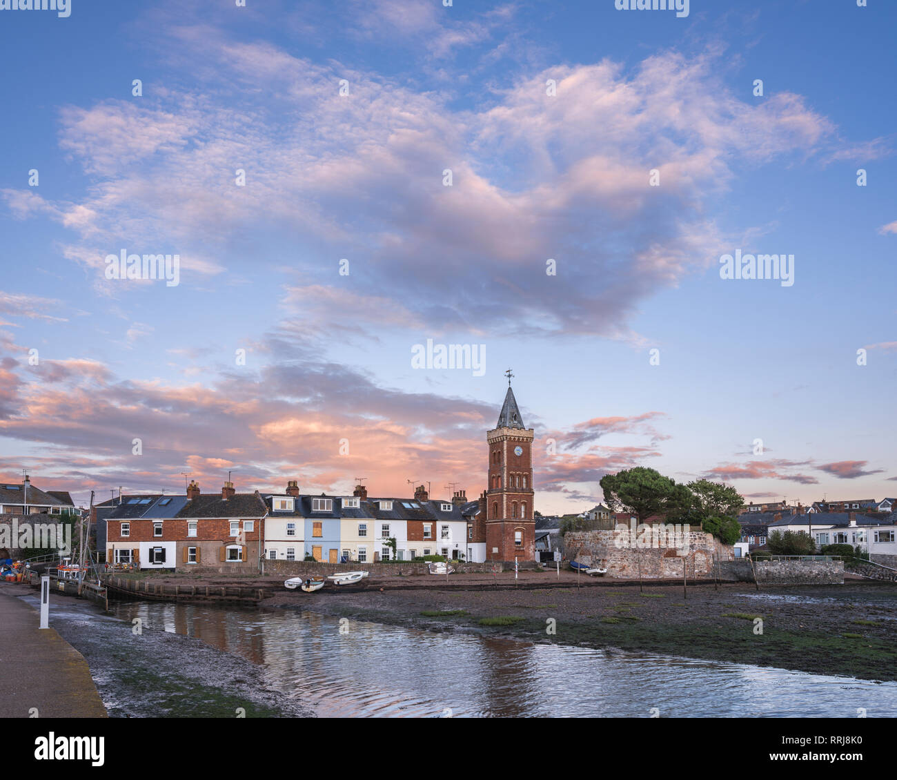 Le village tôt le matin, vue de la jetée, Lympstone, Devon, Angleterre, Royaume-Uni, Europe Banque D'Images