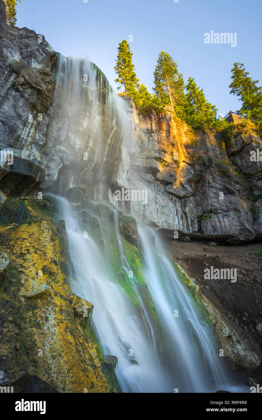 Paulina Creek Falls dans le Monument Volcanique National Newberry au sud de Bend Banque D'Images