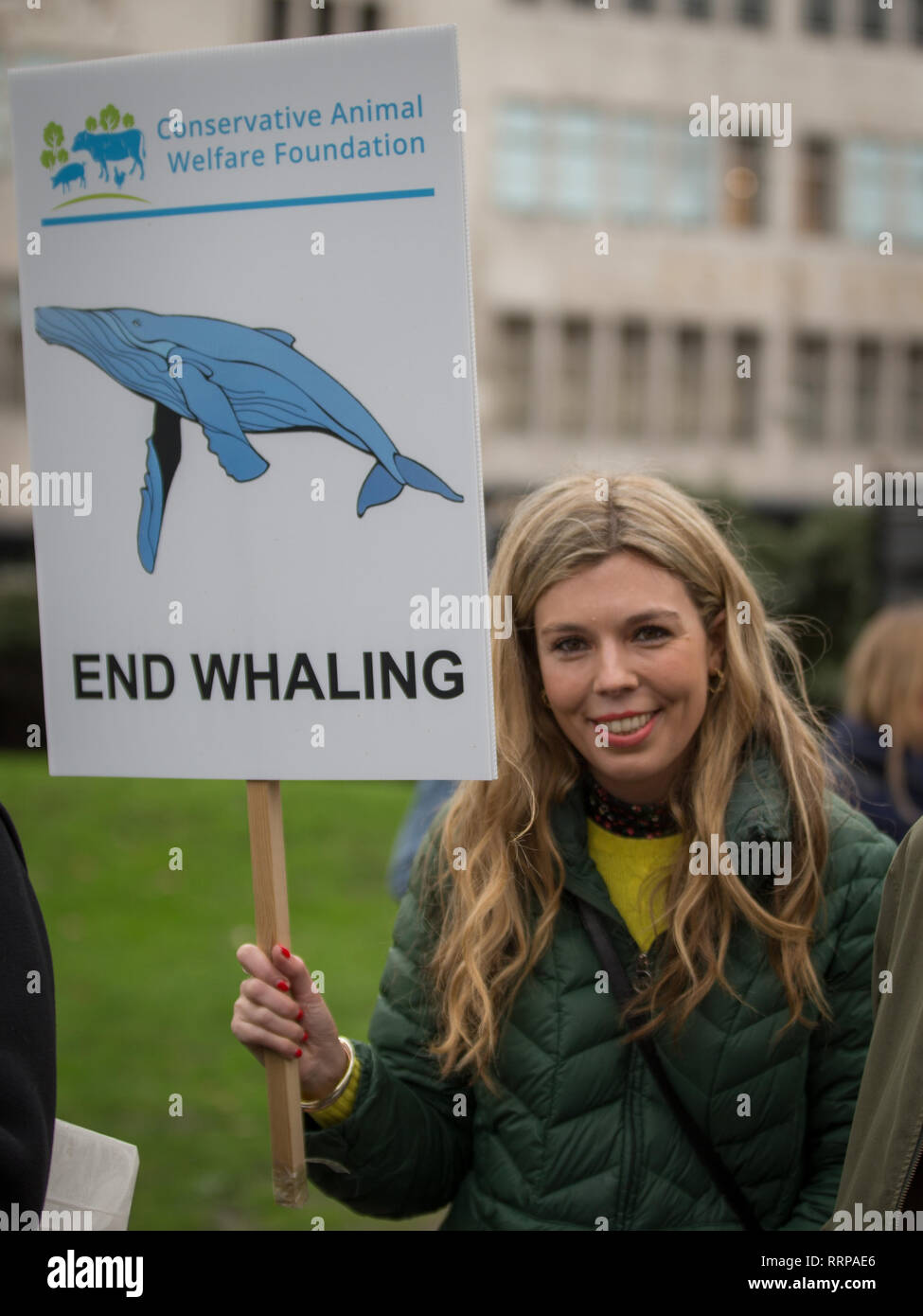 Pas de chasse à Mars à l'ambassade du Japon, protester contre le décision de se retirer de la Commission baleinière internationale (CBI) et reprendre la chasse commerciale. Avec : Carrie Symonds Où : London, Royaume-Uni Quand : 26 Jan 2019 Credit : Wheatley/WENN Banque D'Images