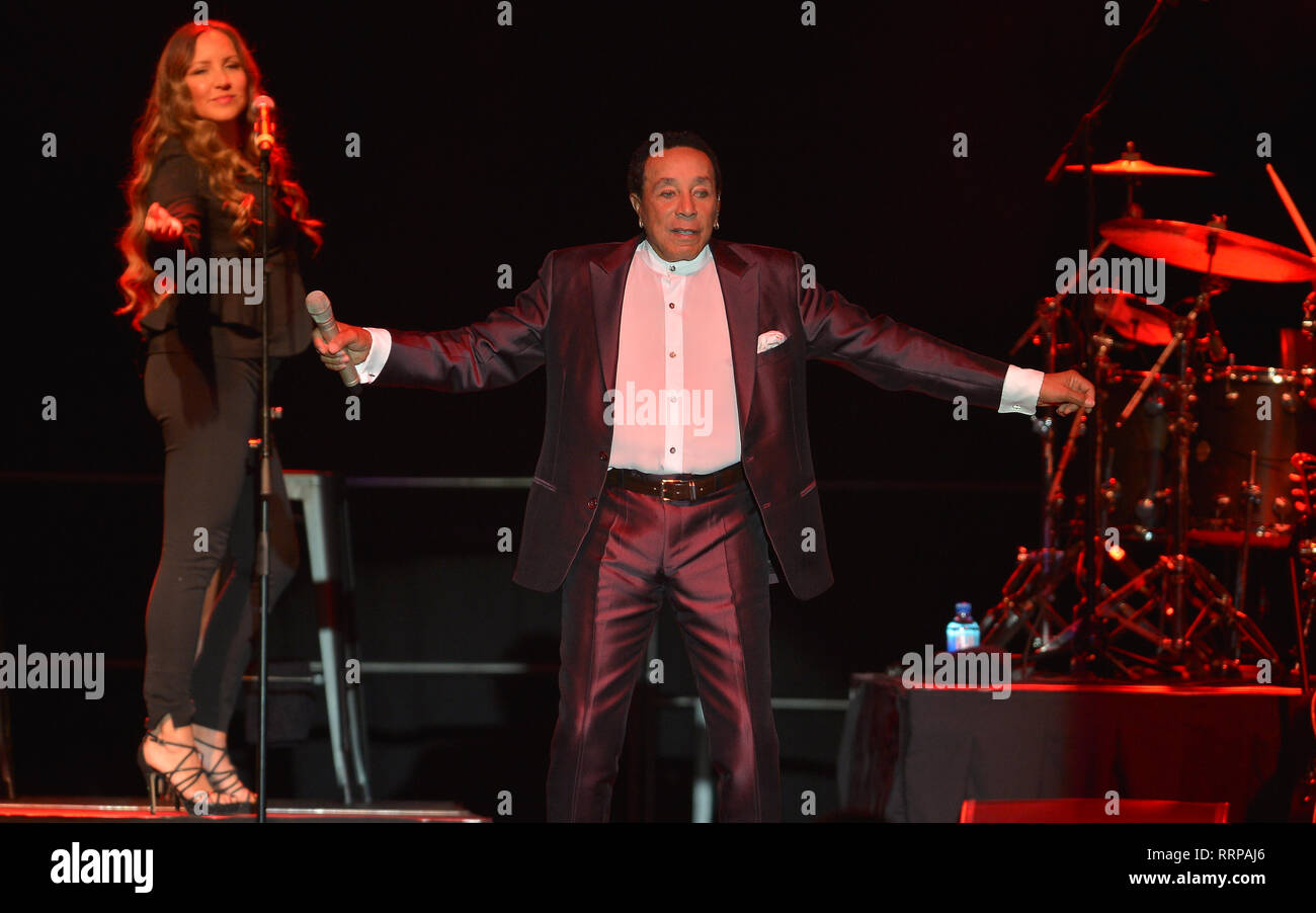 Smokey Robinson joue sur la scène du Hard Rock Event Center à Seminole Hard Rock Hotel & Casino de Hollywood en Floride. En vedette : Smokey Robinson Où : Hollywood, Florida, United States Quand : 25 Jan 2019 Credit : Johnny Louis/WENN.com Banque D'Images