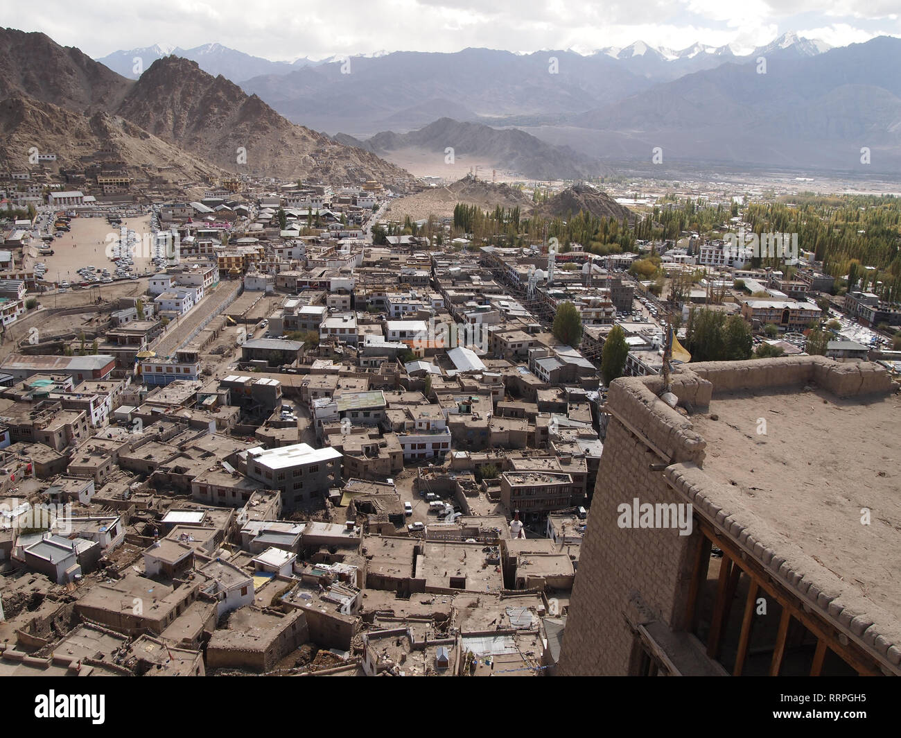 Vue panoramique sur la ville de Leh (Ladakh) du Palais Royal Banque D'Images