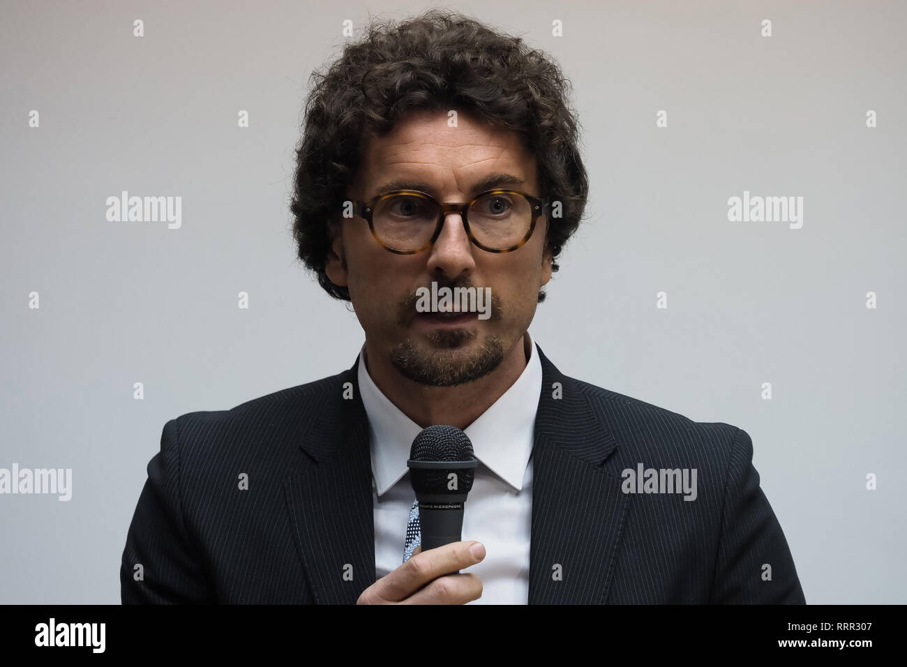 Corigliano Rossano, Italie, 26 février, 2019 - Danilo Toninelli, Ministre des Infrastructures et des Transports, lors du débat sur sa visite à Calabria, Italie. Credit : Alfonso Di Vincenzo/Kontrolab/Alamy Live News Banque D'Images